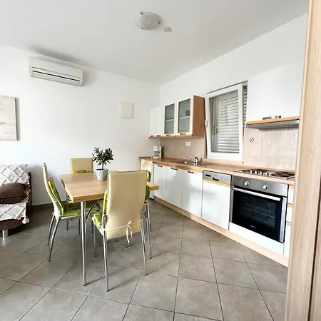 Residence Amore * Τρογκίρ